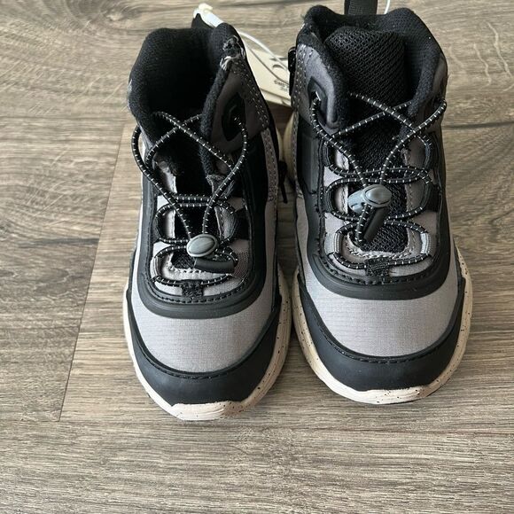 Zara BABY/ CONTRASTING HIGH TOPS size 8 - Picture 5 of 8